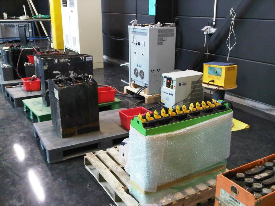 phục hồi sửa chữa bình điện xe nâng