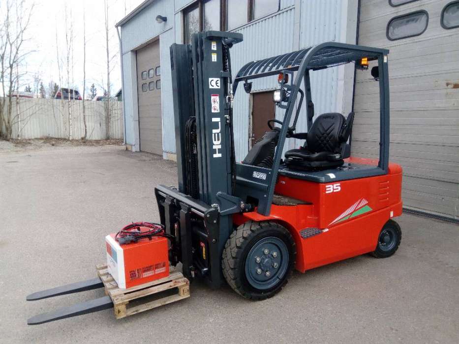 xe nâng điện heli